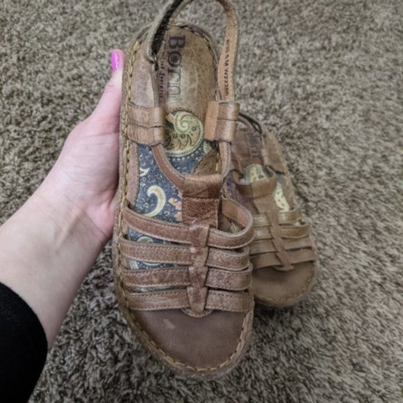 B.O.C Born brown strappy sandals - Picture 8 of 9